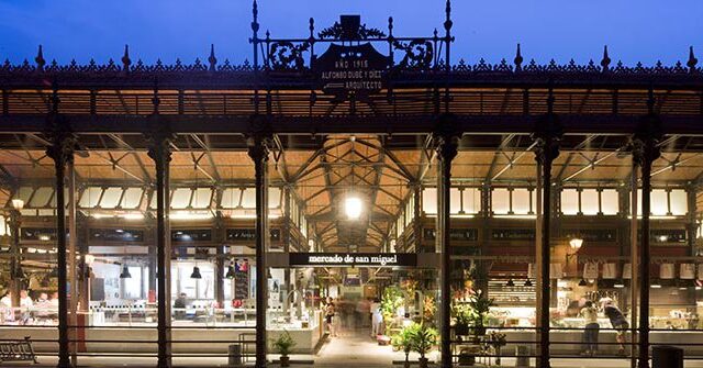 Hablemos de Mercados de Barrio los 21 distritos de Madrid : Los De abastos tradicionales, los de toda la vida, y la reconversión de gran parte de ellos a centros gastronómicos, sociales y de ocio